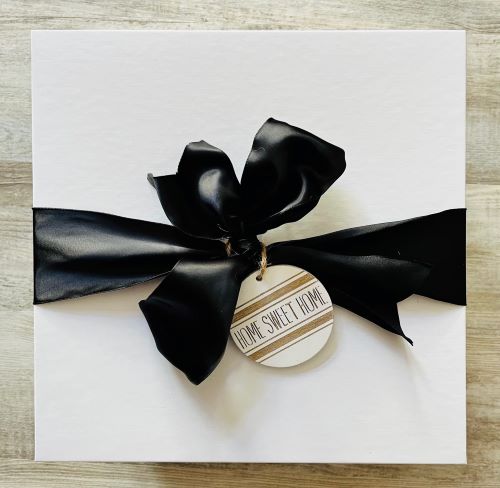 Gourmet Home Gift with Wine